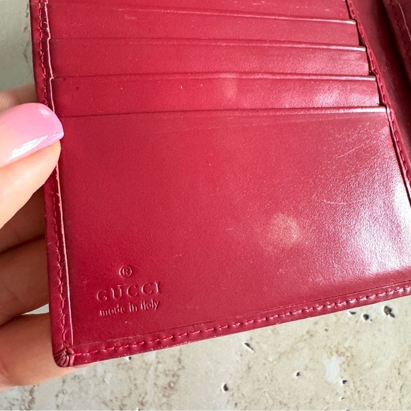 Gucci Wallet, Red with canvas monogram, Authentic - Picture 12 of 13